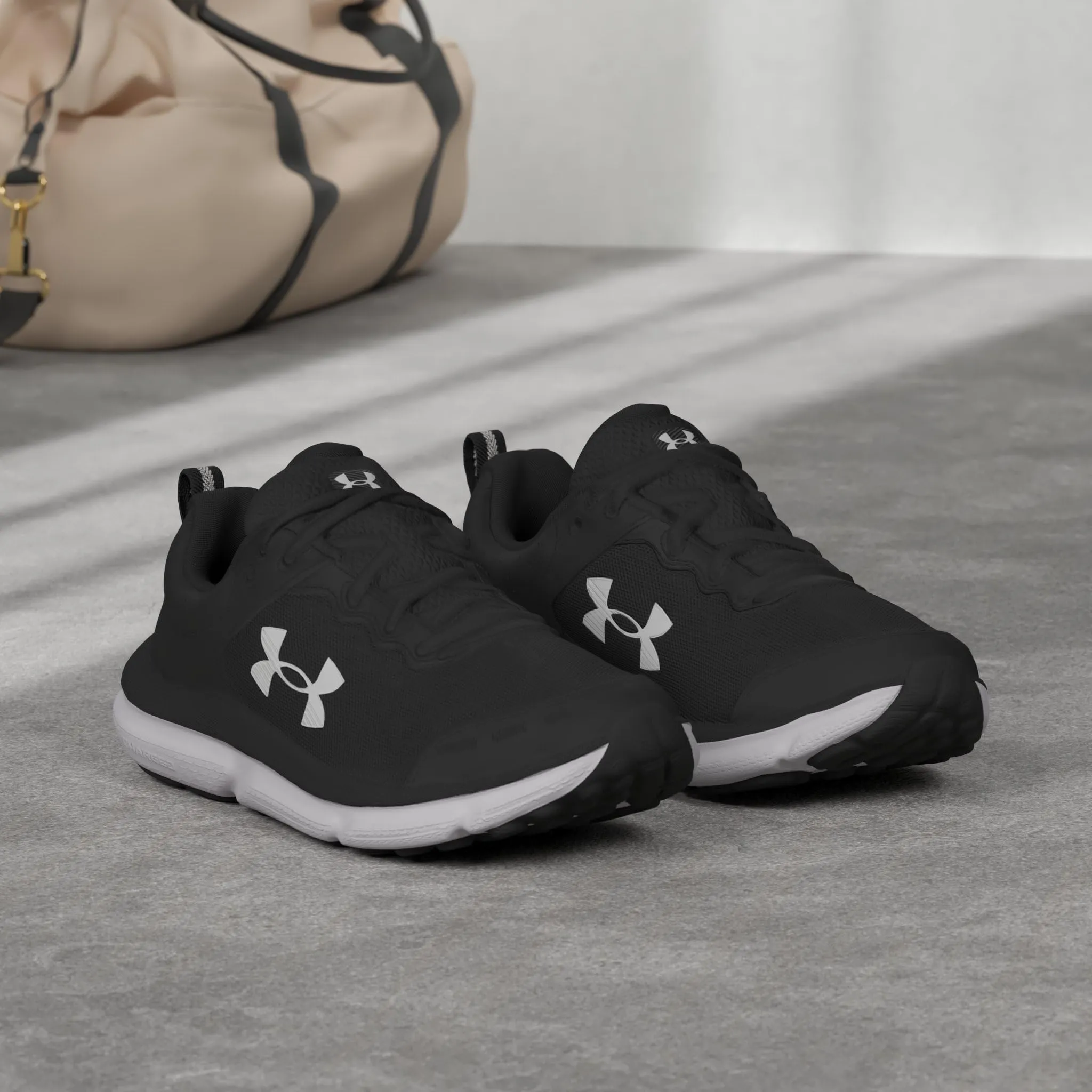 Under Armour Women's Charged Assert 10 Footwear