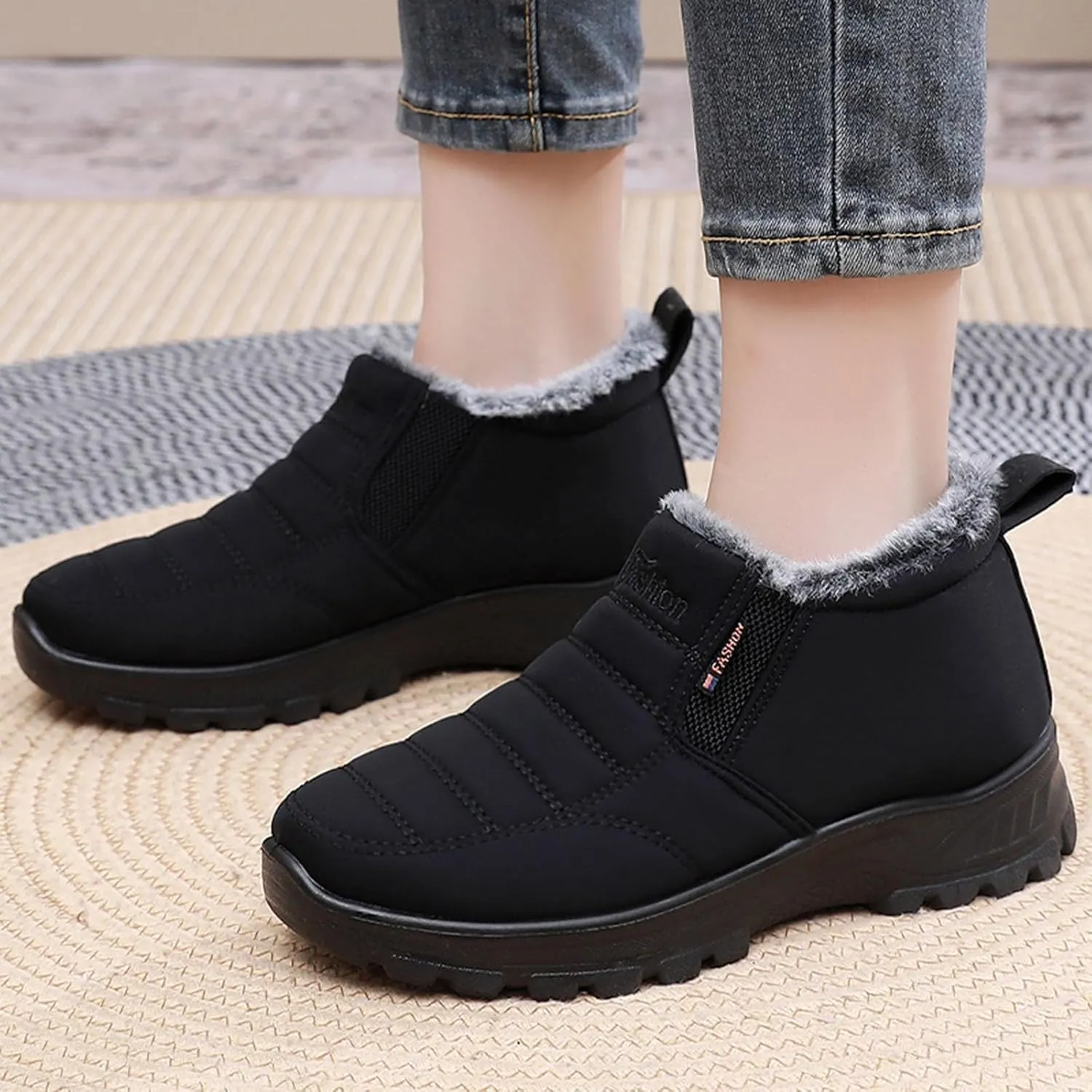 Women's Waterproof Winter Snow Boots Lightweight Warm Faux Fur Lined Mid-Calf Booties Winter No-Slip Hiking Thermal